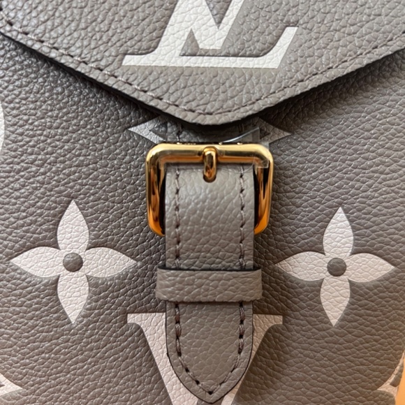 Louis Vuitton Tiny Backpack - Picture 2 of 14